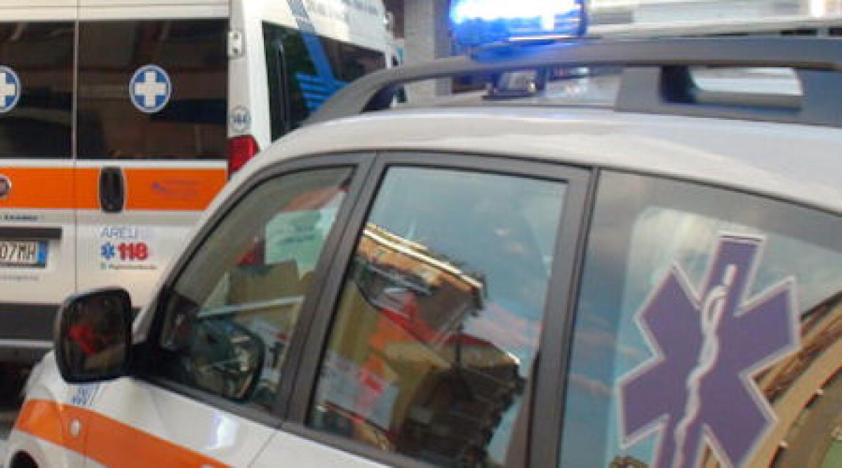 Auto contro moto in via Covignano - 