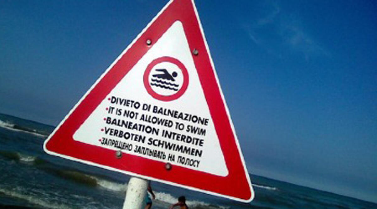I grillini: sulle spiagge della Riviera mancano cartelli in aree non balneabili - 