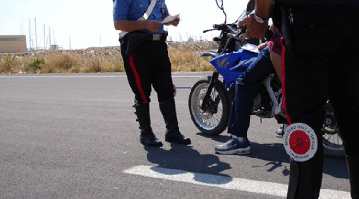 20 grammi di droga in casa: arrestata 32enne di Matera - 