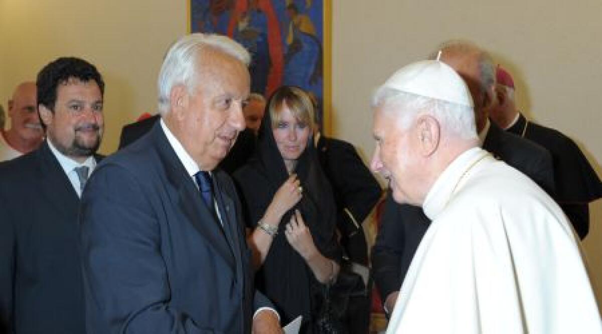 Il 'Volo della Pace' da San Marino a Roma per il Papa - 