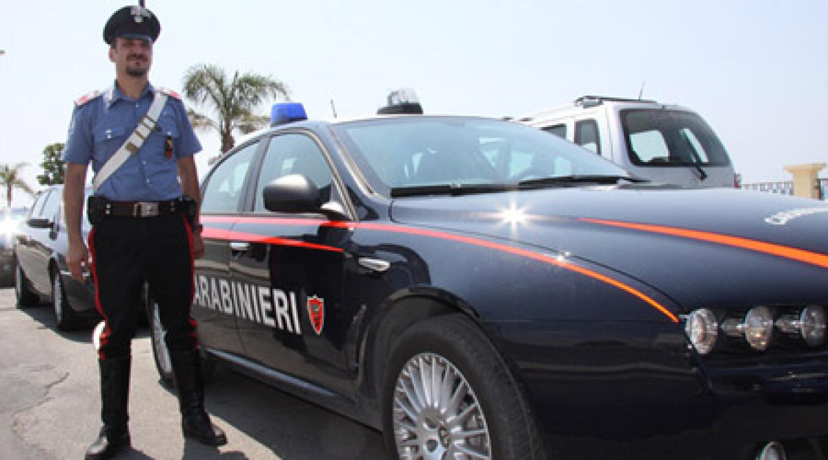 Riccione, due predoni e tre transessuali denunciati in zona Marano - 