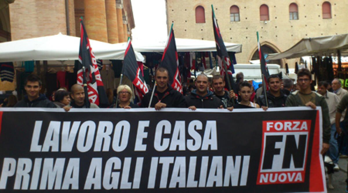 Forza Nuova Rimini, casa e lavoro agli italiani - 