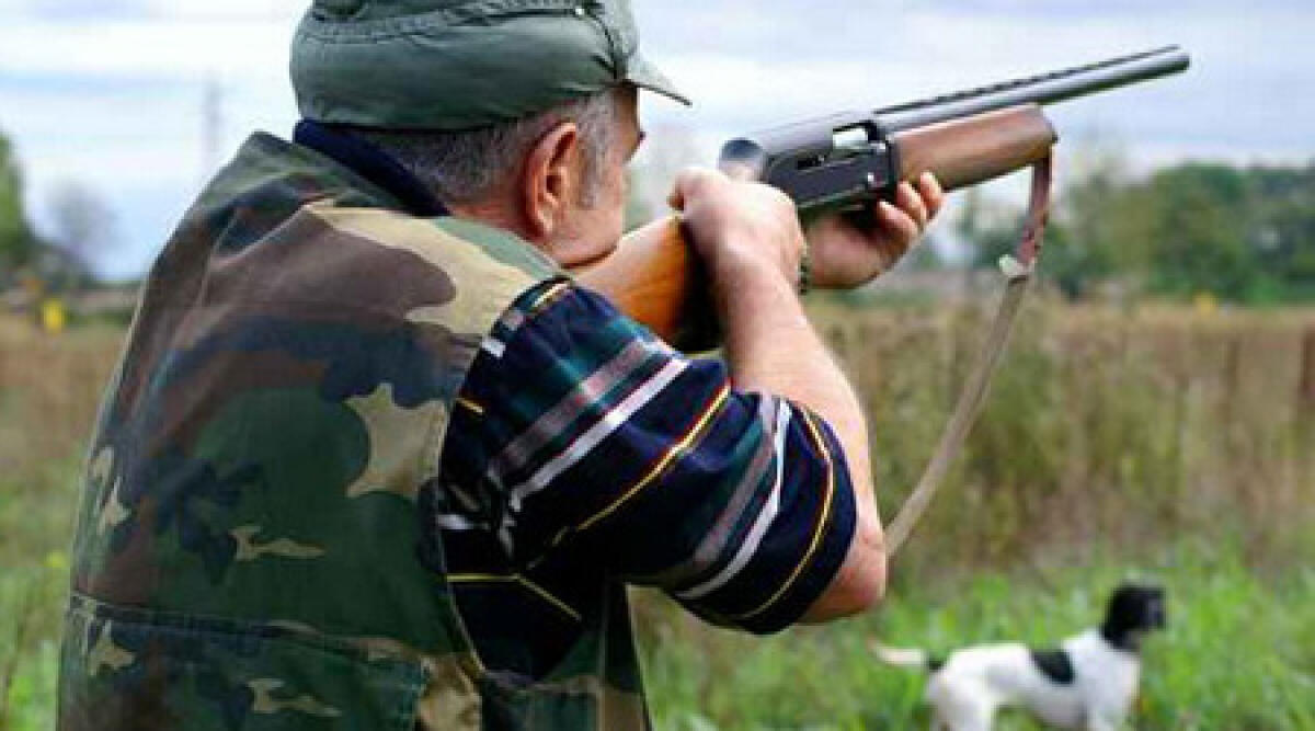 Infastidito dai cani, spara a cacciatori: nessun ferito - 