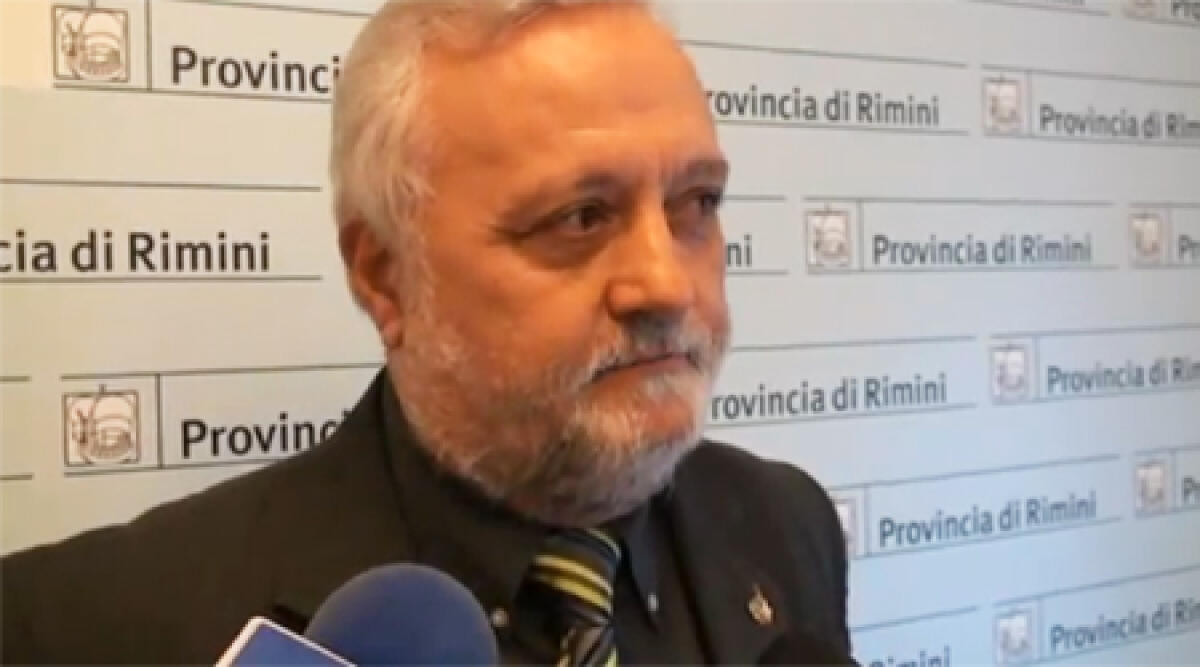 Sindaco Casteldelci indagato per molestie si sfoga su Facebook - 