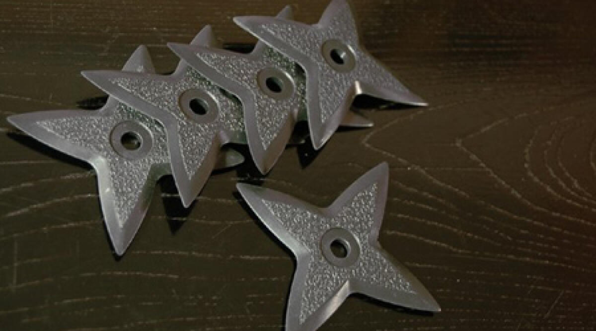 Shuriken e pugnali Ninja: denunciato 20enne a Coriano -