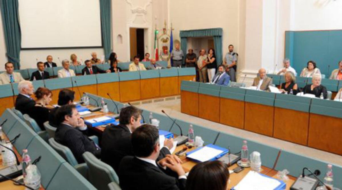 Amministratori, ecco i redditi: in Provincia &egrave; Barboni il pi&ugrave; ricco - 