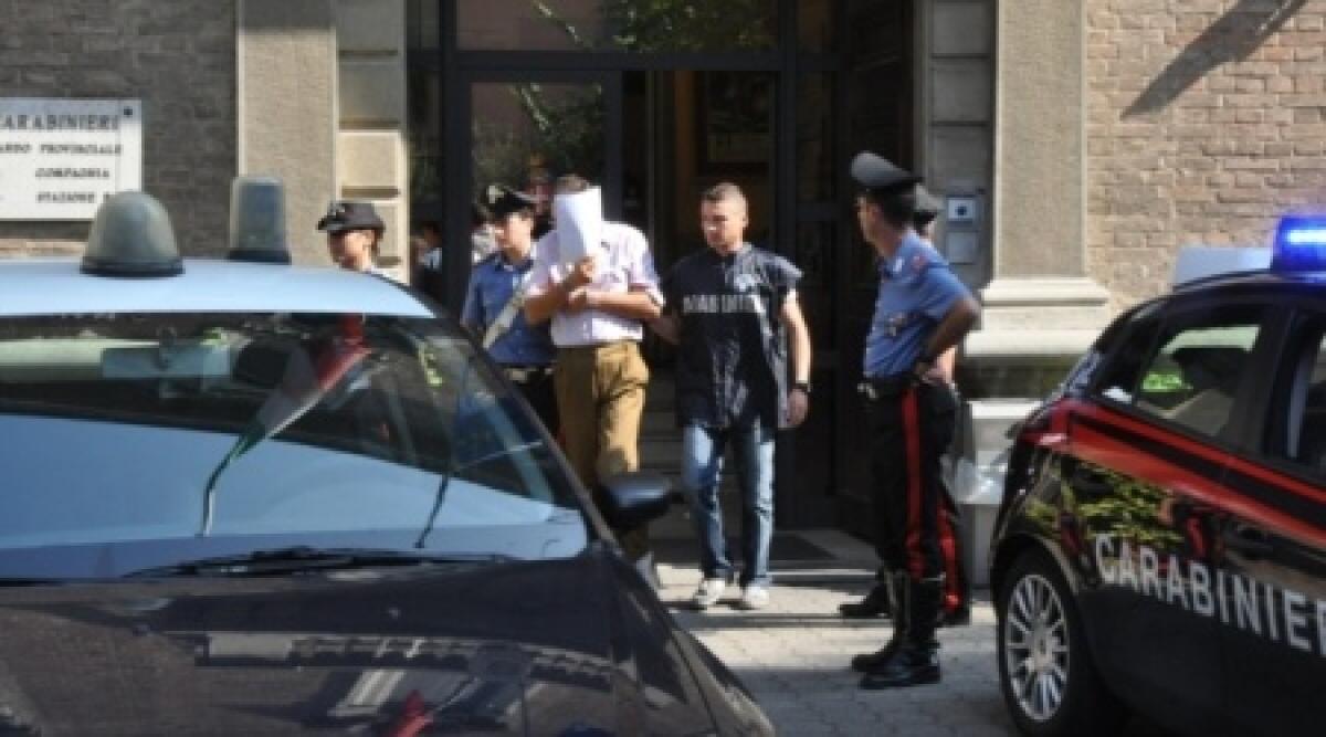 Condannato il papa' delle gemelline che vivevano in auto: era residente a Rimini - 