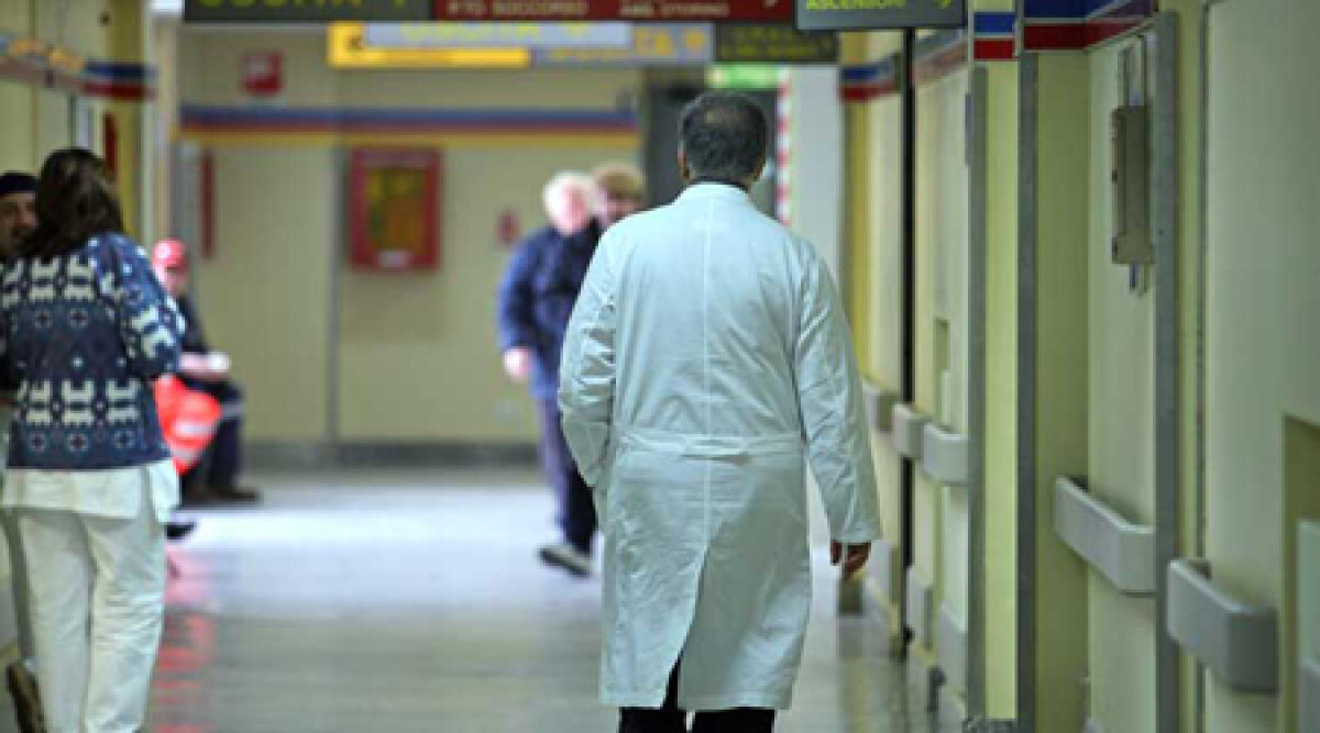 Rimini, ospedale licenzia ginecologo per irregolarit&agrave; - 