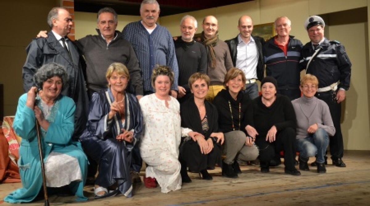 Riccione: torna il dialetto al Teatro del Mare con 'A rube' poch us va in galera' -