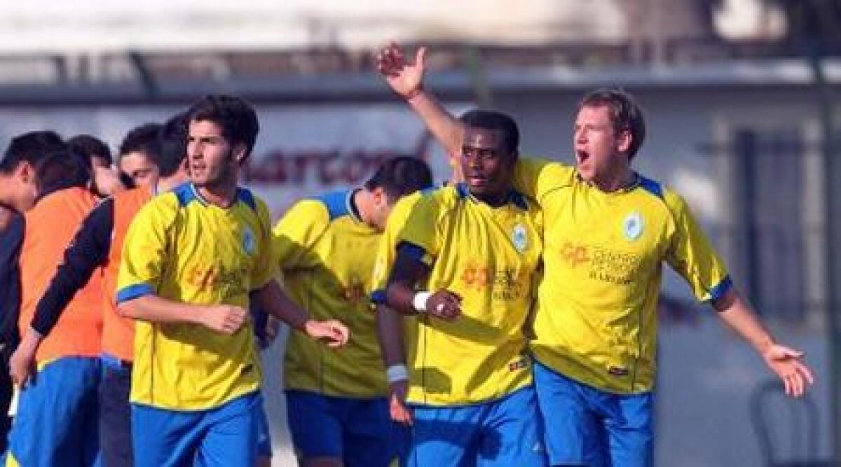 Calcio: Santarcangelo, un libro sulla storia della societa' - 