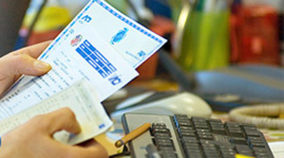 Titolare agenzia ACI di Novafeltria si intasca tasse automobilistiche -