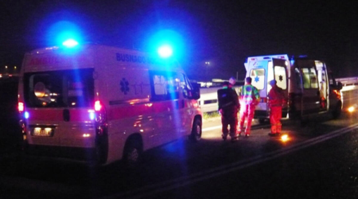 Scontro tra auto a Sala di Cesenatico, un morto e cinque feriti -