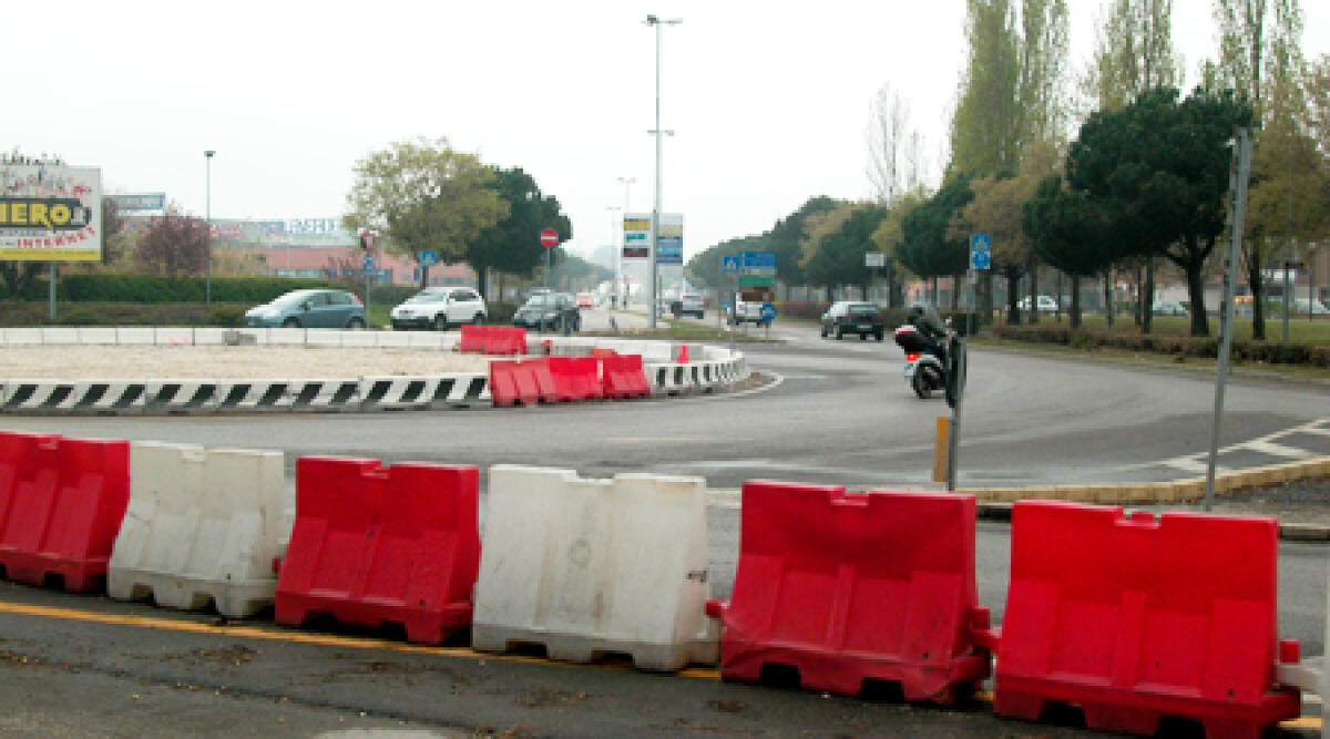 Riccione: al via lavori nuova rotatoria tra la Statale 16 e via Berlinguer - 