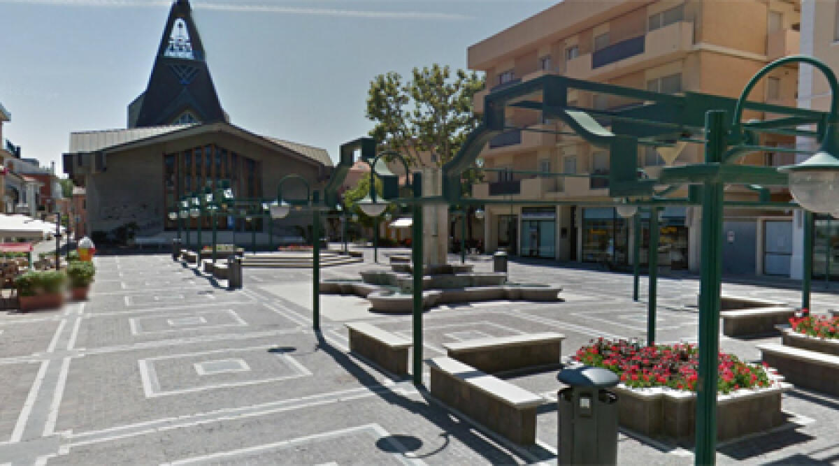 Viserba: completato restyling di Piazza Pascoli -