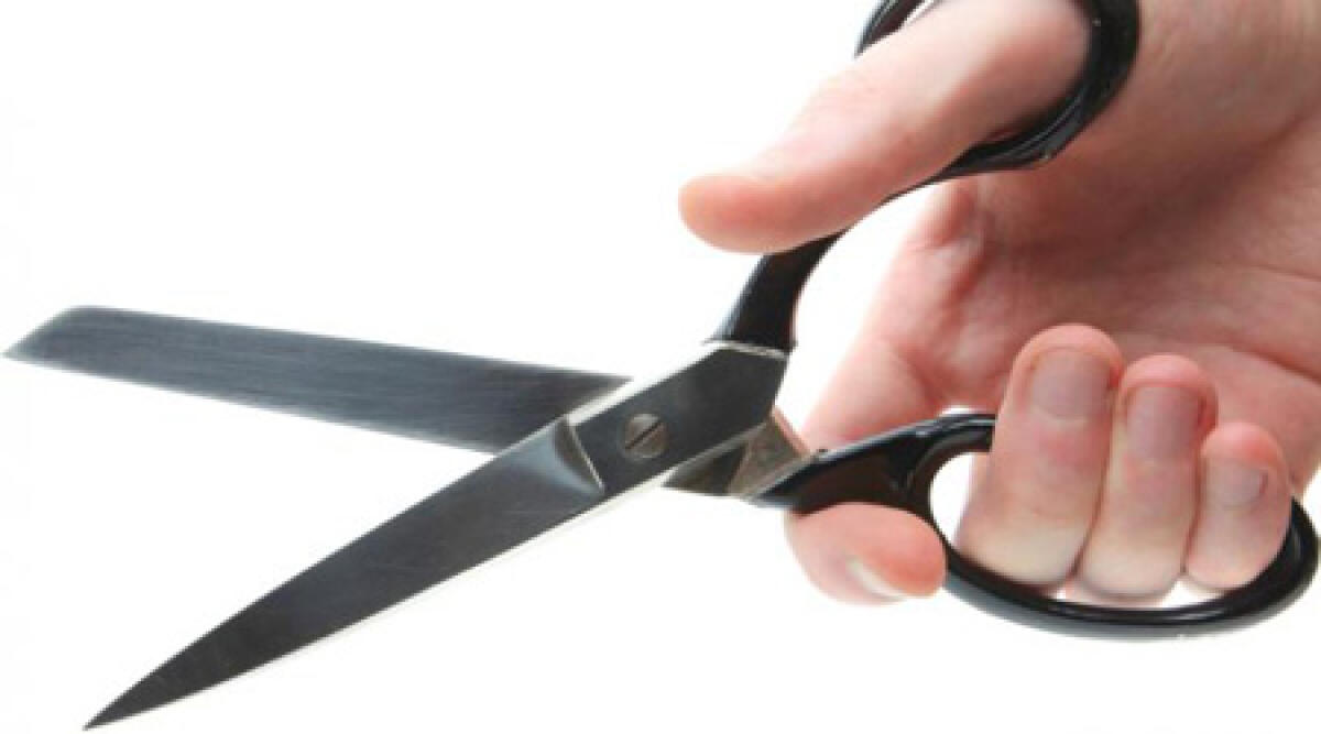 Tenta di circoncidersi: omicida di Max Iorio rischia di evirarsi in carcere - 