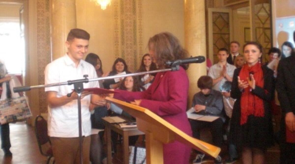 Concorso Europeo della Fondazione Assiana: terzo posto al Liceo Linguistico G. Cesare Valgimigli - 