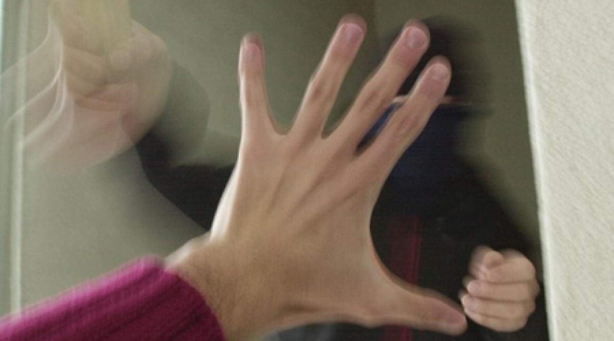 Aggredito in via della Fiera a Rimini: grave 31enne ferito alla testa - 