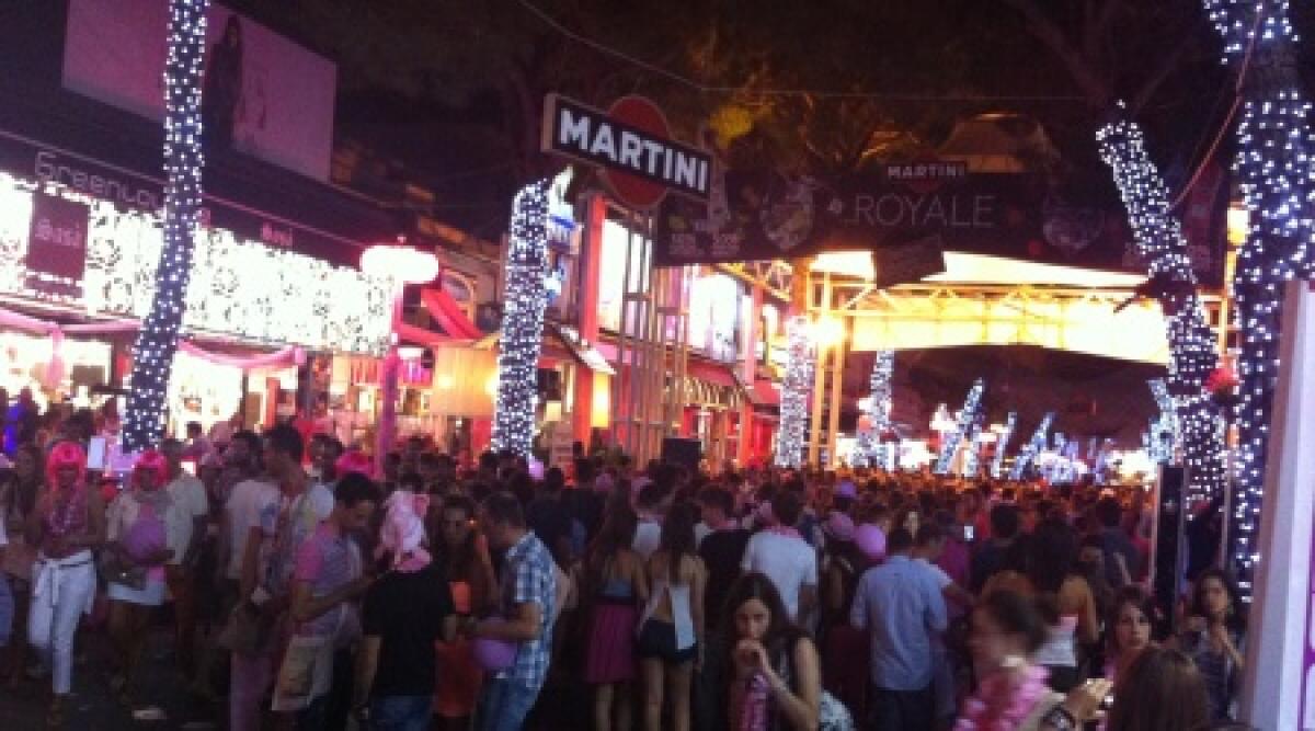 A Riccione la notte e' ancora piu' rosa: Malika Ayane incanta la Perla - 