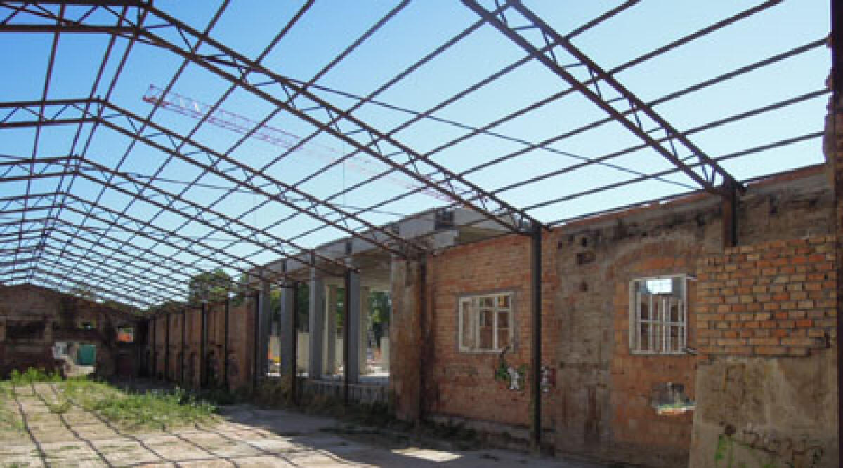 Riccione: montata la struttura della palestra della nuova Scuola media ex Fornace - 