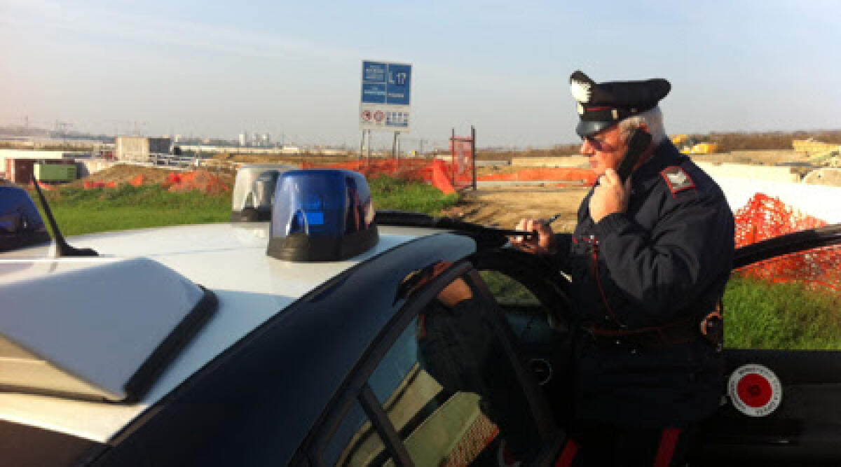 Misano: pneumatico esplode, automobilista sbanda e finisce fuori strada. -
