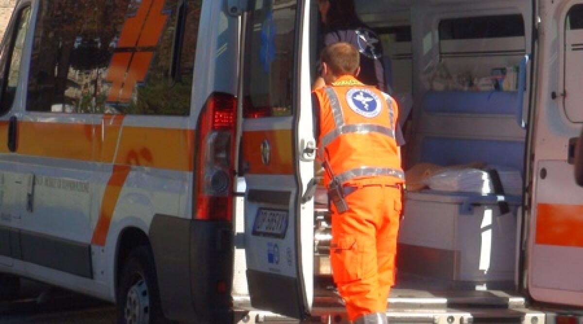 Il sindaco di Maiolo Fattori cade dal tetto di casa: tanta paura, fortunatamente lievi ferite -