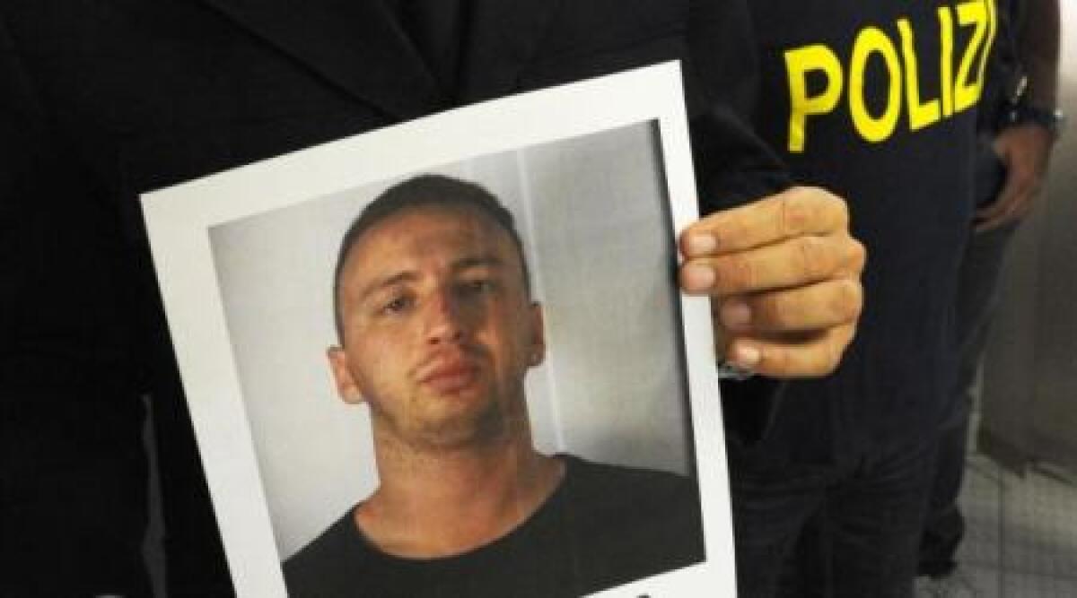 "Forza Marco": davanti al Tribunale di Rimini tifo per il killer di Covignano. Prosegue il processo - 