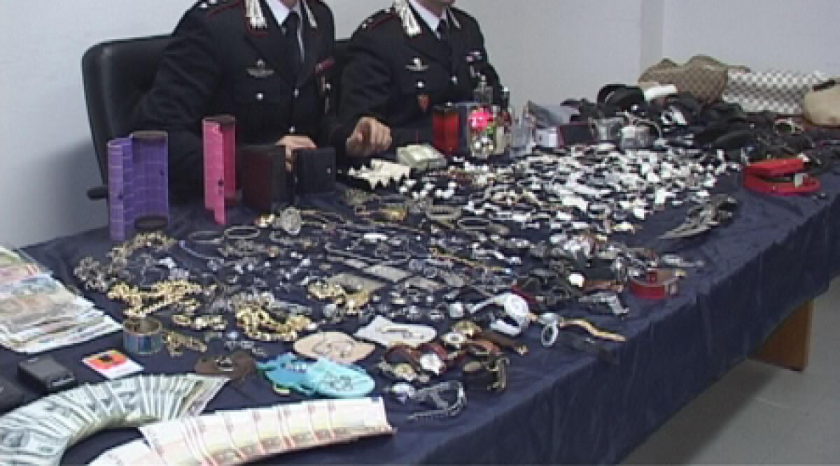 Banda di super predoni sgominata dai Carabinieri di Riccione: 4 arresti, refurtiva per oltre 100.000 euro -