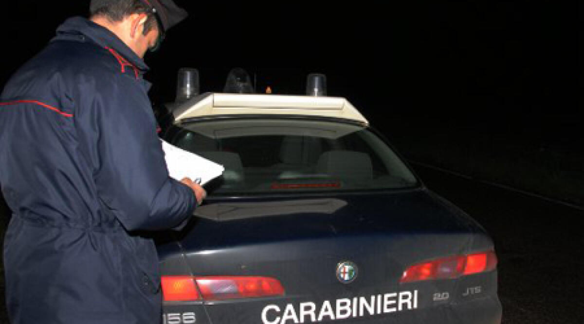 Villa Verucchio: perde il controllo dell'auto e sbatte contro guard-rail: illeso -