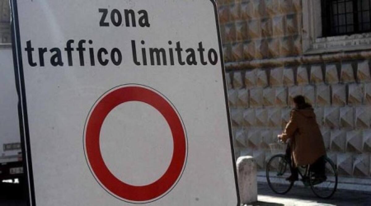 Ztl Santarcangelo: nei primi 15 giorni 246 multe per accessi non autorizzati - 