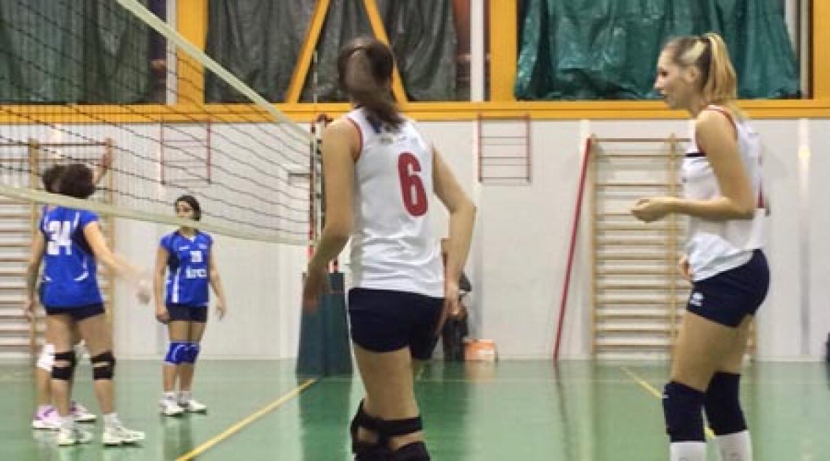 Volley, Valmar Novafeltria sconfitta 3-0 in casa. Mister Piscaglia: lavoreremo sui fondamentali -