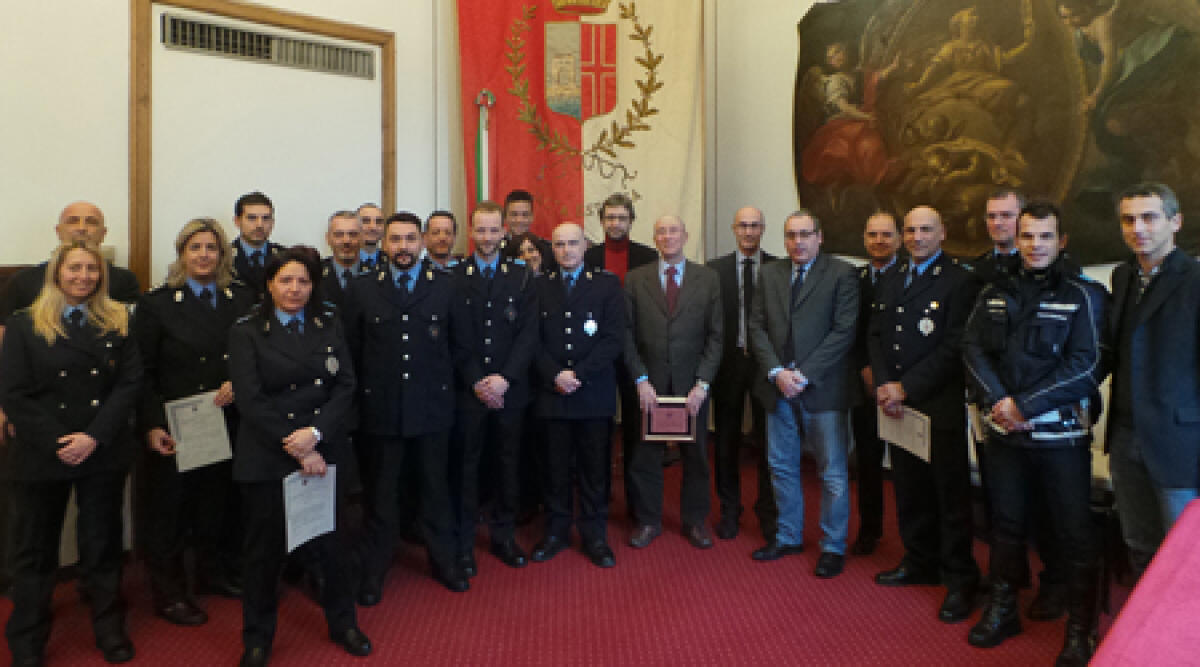 Operazione Kebab Connection: il sindaco di Rimini premia gli agenti della Municipale - 