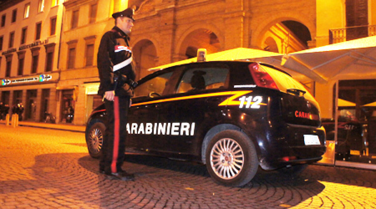 Controlli nel centro storico, i carabinieri si concentrano sulle cantinette - 