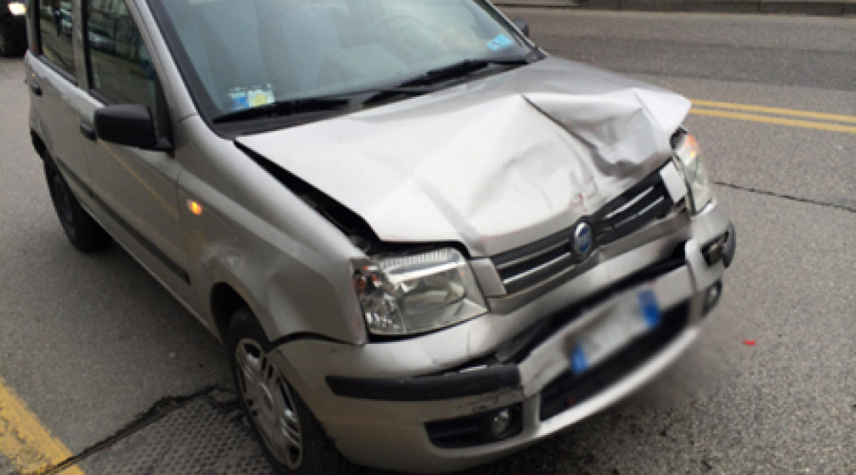 Rimini, coppia di anziani feriti nel tamponamento -