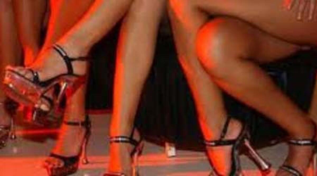 Rimini. Ricattato da ballerine per foto compromettenti: estorsione da 90 mila euro - 