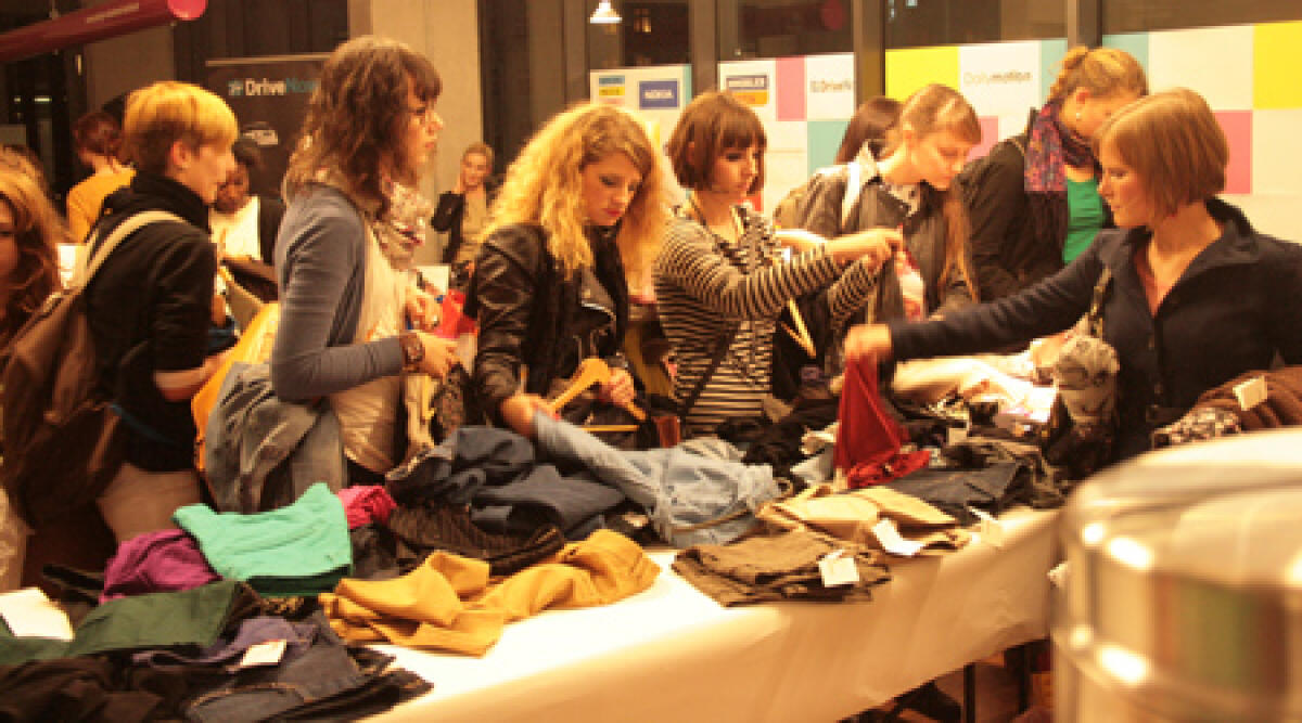 Shopping senza soldi: il boom del baratto approda a Rimini con il 1&deg; Swap Party - 