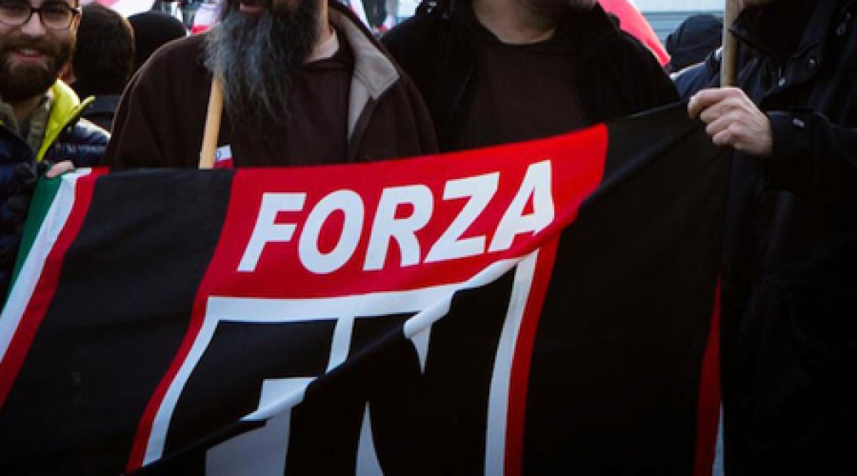 No lavoro a ragazza col velo, Forza Nuova: albergatore vittima di gogna mediatica - 