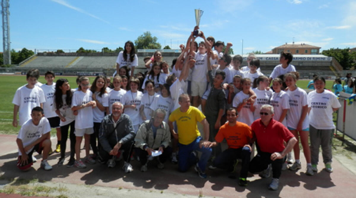Atletica: Scuola Media centro storico si aggiudica la 22esima ed. 'Olimpiadi della Gioventù -