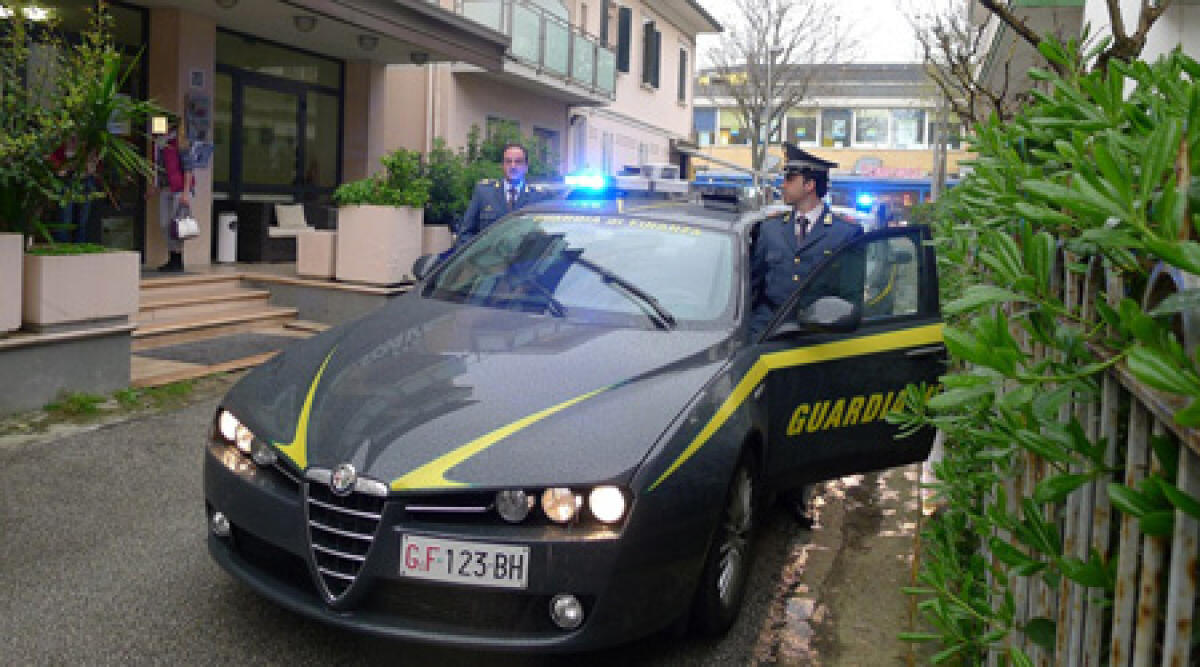 Camorra in vacanza a Rimini, scoperto giro d'affari dalla Guardia di Finanza - 