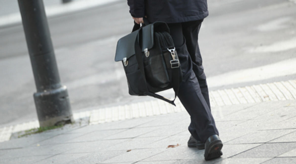 Rimini: assicuratore finanziario fugge in Brasile con i soldi dei clienti - 
