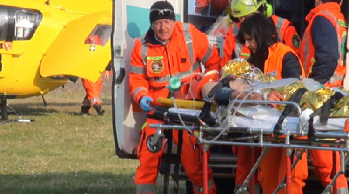 Auto contro camion in via Gorolo a Borghi, grave una donna di 38 anni - 