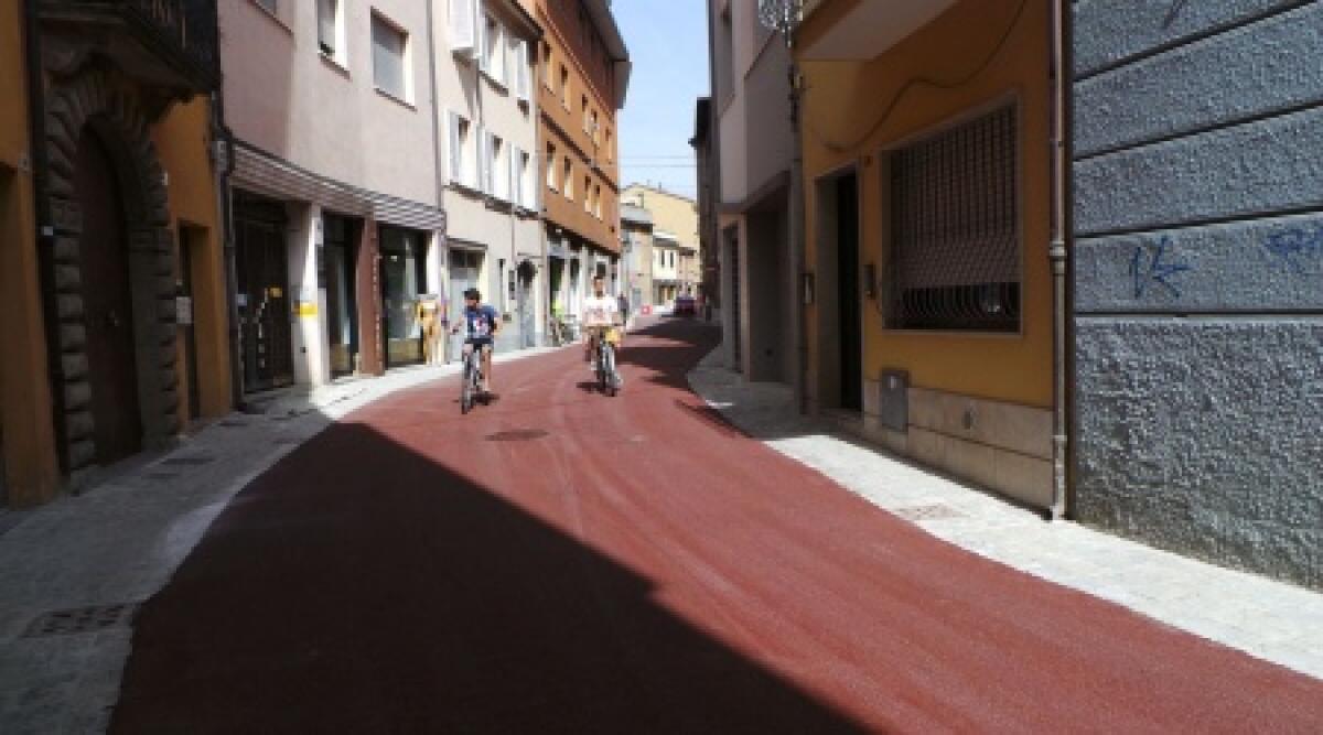 Foto. Anello delle nuove piazze: conclusi i primi lavori, iniziano quelli su via Sigismondo - 