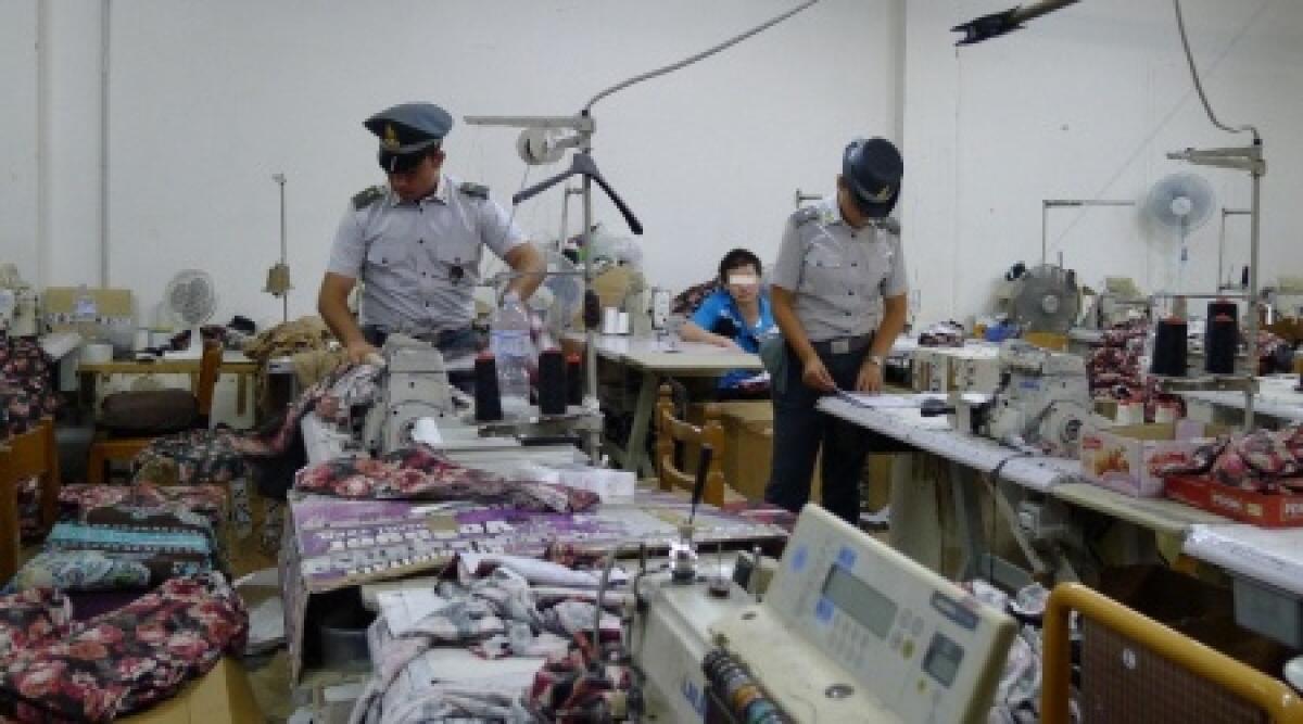 Rimini, individuati 6 lavoratori cinesi in nero: la ditta forniva imprese del territorio - 