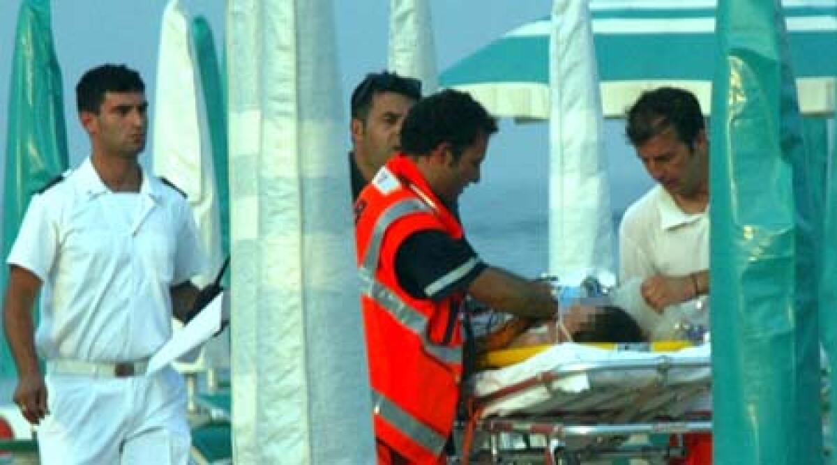 Malore in spiaggia: 85enne muore a Rimini - 