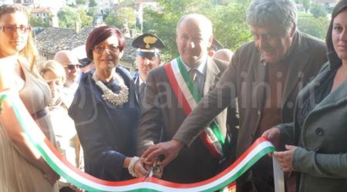 Video: oltre mille persone incuriosite dalla 'Rocca delle Fiabe' di Sant'Agata Feltria -