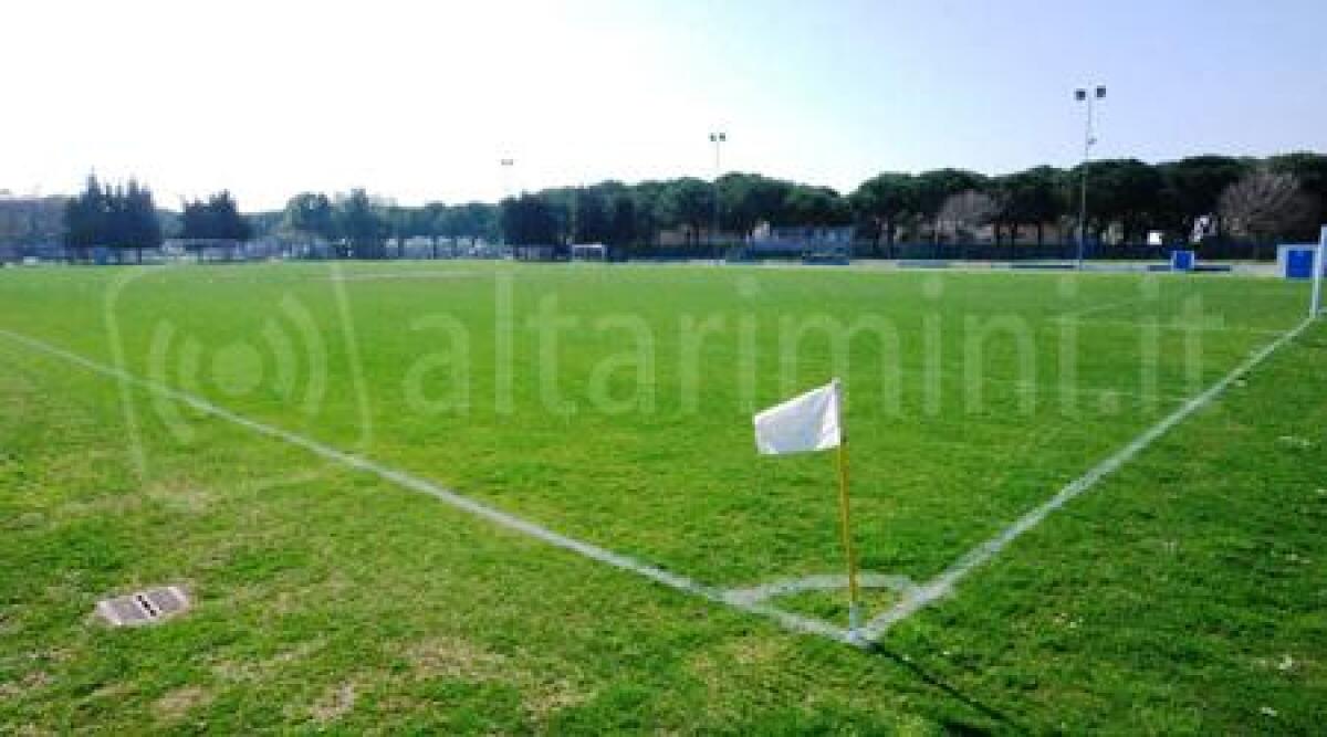 Calcio 3&deg; cat.: Riccione Montefiorese si gioca a San Lorenzo - 