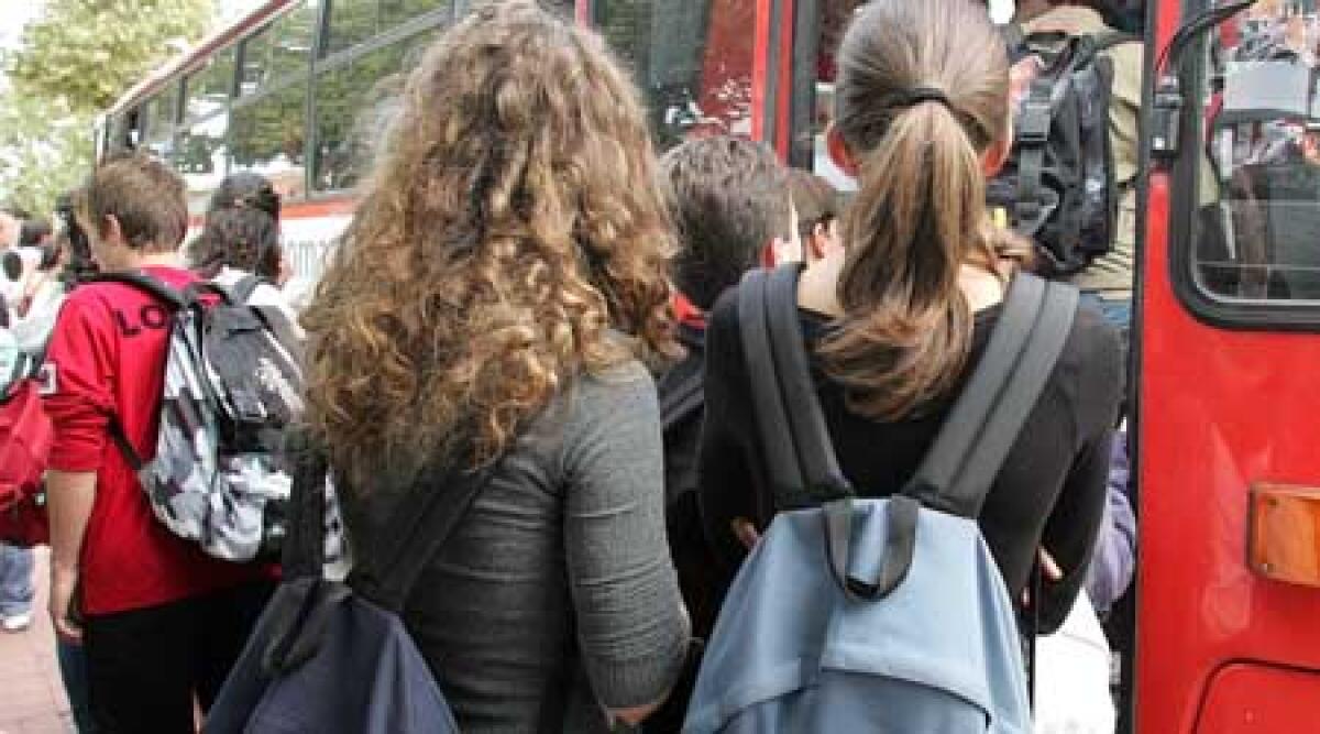 Riccione, trasporto studenti salato, i 5 Stelle: 'Introiti a met&agrave; tra Start Romagna e il Sindaco' - 