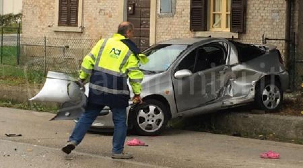 Video: schianto su Marecchiese incrocio Pietracuta di San Leo, gravissima una ragazza -