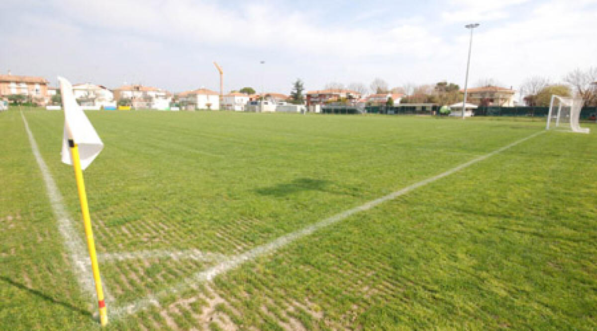 Riccione, impianto sportivo Viale Menaggio: l&rsquo;Amministrazione riprende la gestione - 