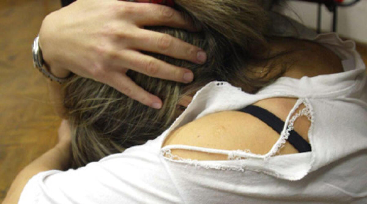 Nipote minorenne: zio alla sbarra. Bende sugli occhi e Nutella spalmata sul corpo - 
