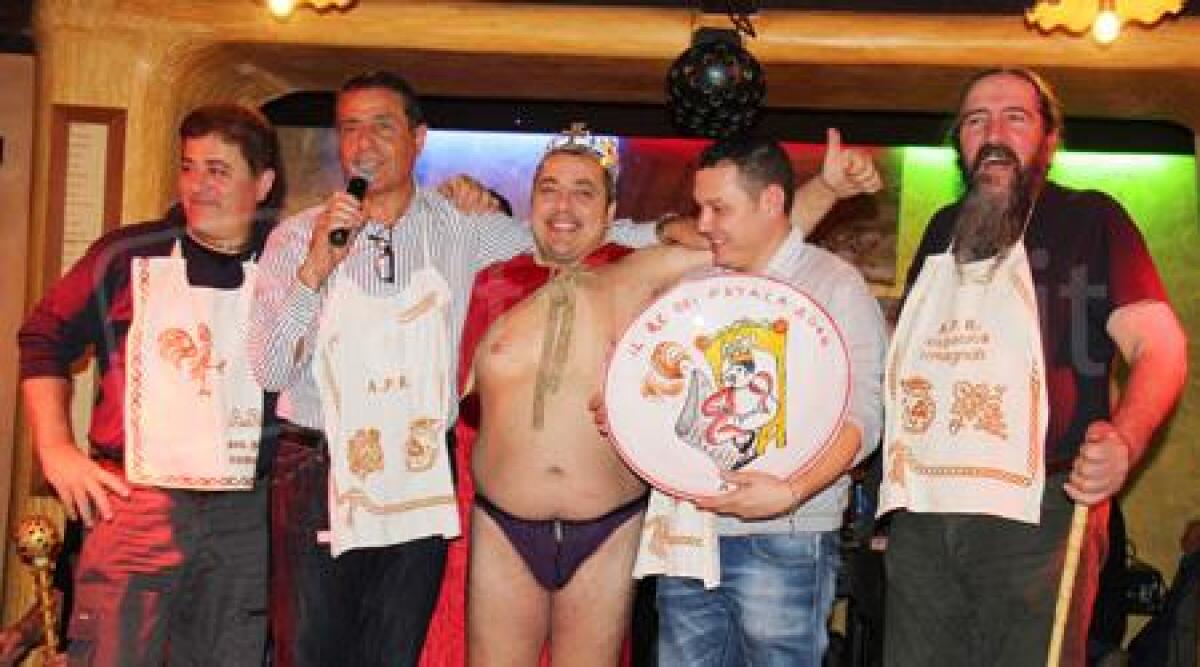 Foto: eletto il re dei 'Pataca', è il viserbese Marco Savioli -